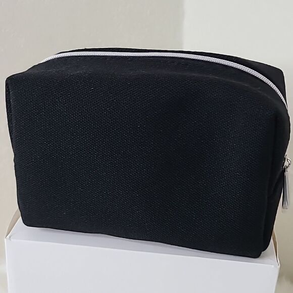 Dior Novelty Pouch with Box - Picture 7 of 13